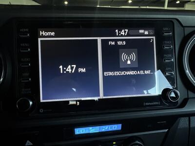 2021 Toyota Tacoma TRD Off-Road   - Photo 13 - Orange, CA 92867