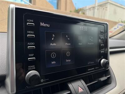 2019 Toyota RAV4 XLE   - Photo 13 - Stanton, CA 90680