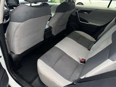 2019 Toyota RAV4 XLE   - Photo 9 - Stanton, CA 90680