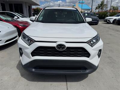 2019 Toyota RAV4 XLE   - Photo 2 - Stanton, CA 90680