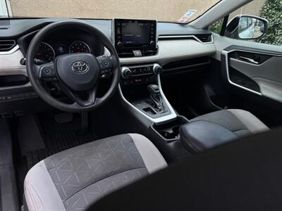 2019 Toyota RAV4 XLE   - Photo 10 - Stanton, CA 90680