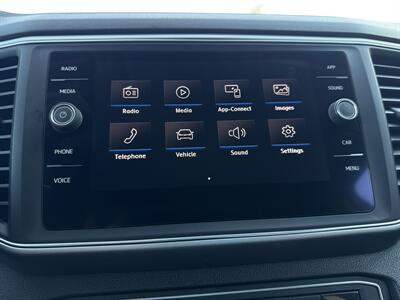 2018 Volkswagen Atlas V6 SE   - Photo 14 - Stanton, CA 90680