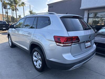 2018 Volkswagen Atlas V6 SE   - Photo 6 - Stanton, CA 90680