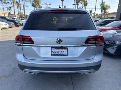 2018 Volkswagen Atlas V6 SE   - Photo 5 - Stanton, CA 90680