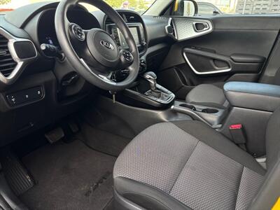 2020 Kia Soul LX   - Photo 10 - Orange, CA 92867