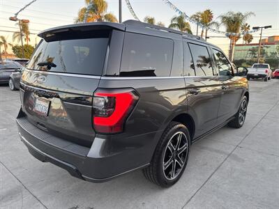 2021 Ford Expedition Limited   - Photo 4 - Stanton, CA 90680