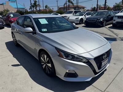 2022 Nissan Altima 2.5 SV - Photo 3 - Stanton, CA 90680