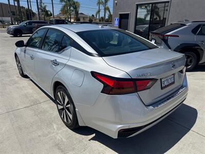 2022 Nissan Altima 2.5 SV - Photo 6 - Stanton, CA 90680