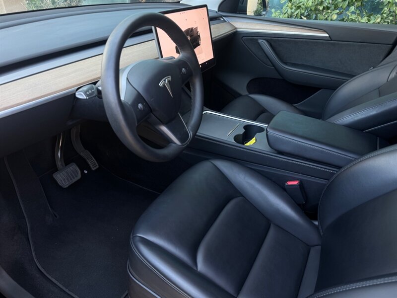 2023 Tesla Model Y Long Range - Photo 8