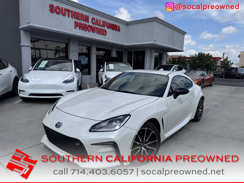 Halo 2023 Toyota GR86 RWD Coupe Rear-Wheel Drive Automatic