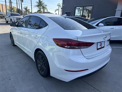 2018 Hyundai ELANTRA Limited   - Photo 6 - Stanton, CA 90680