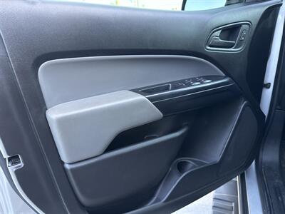 2019 Chevrolet Colorado Work Truck   - Photo 7 - Stanton, CA 90680