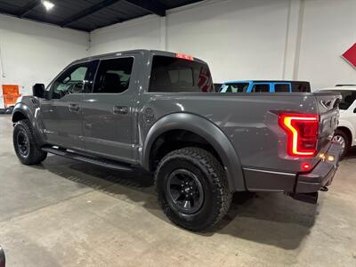 2018 Ford F-150 Raptor   - Photo 6 - Orange, CA 92867