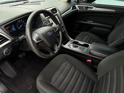 2018 Ford Fusion SE   - Photo 8 - Stanton, CA 90680