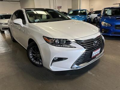 2018 Lexus ES   - Photo 2 - Orange, CA 92867