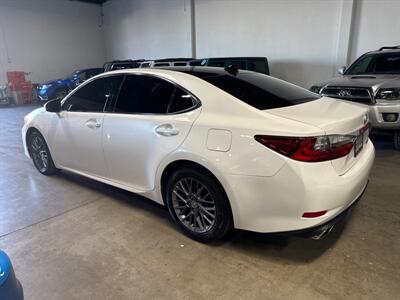 2018 Lexus ES   - Photo 5 - Orange, CA 92867