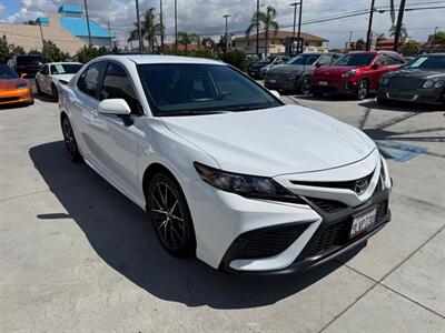 2024 Toyota Camry SE   - Photo 3 - Stanton, CA 90680
