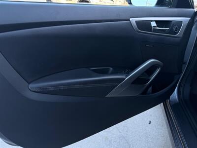 2012 Hyundai VELOSTER - Photo 7 - Stanton, CA 90680