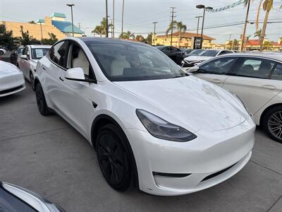 2024 Tesla Model Y Long Range   - Photo 3 - Stanton, CA 90680