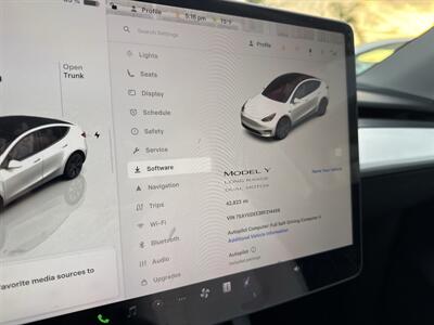 2024 Tesla Model Y Long Range   - Photo 13 - Stanton, CA 90680
