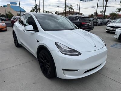 2023 Tesla Model Y   - Photo 3 - Stanton, CA 90680