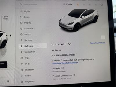2023 Tesla Model Y   - Photo 13 - Stanton, CA 90680