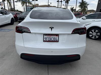 2023 Tesla Model Y   - Photo 5 - Stanton, CA 90680