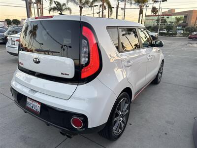 2019 Kia Soul SX Turbo   - Photo 4 - Stanton, CA 90680