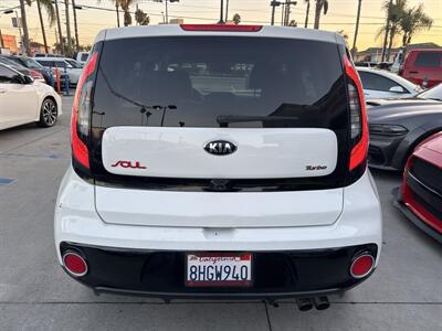 2019 Kia Soul SX Turbo   - Photo 5 - Stanton, CA 90680