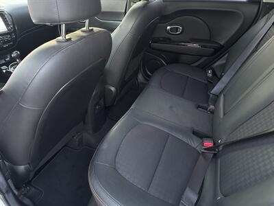2019 Kia Soul SX Turbo   - Photo 8 - Stanton, CA 90680