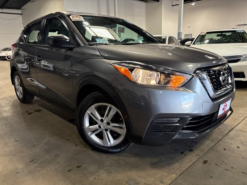 2020 Nissan Kicks S  