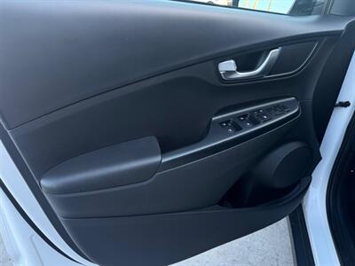 2023 Hyundai KONA Electric SE   - Photo 7 - Stanton, CA 90680