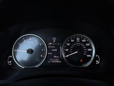 2015 Lexus IS   - Photo 11 - Orange, CA 92867