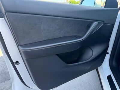 2021 Tesla Model Y Long Range   - Photo 7 - Stanton, CA 90680