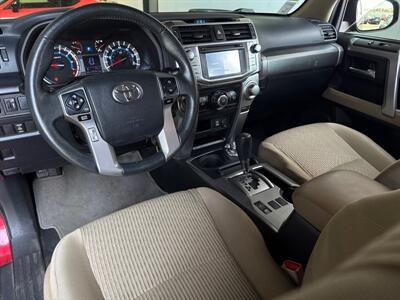 2019 Toyota 4Runner SR5   - Photo 10 - Orange, CA 92867