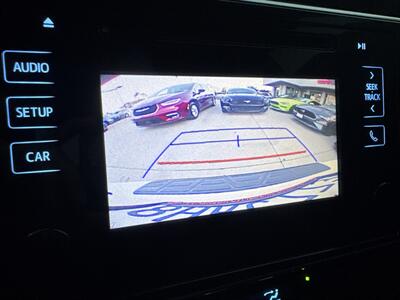 2019 Toyota Corolla SE   - Photo 16 - Stanton, CA 90680