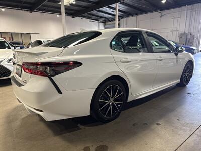 2024 Toyota Camry Hybrid SE   - Photo 6 - Orange, CA 92867