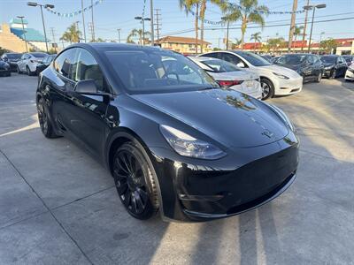 2023 Tesla Model Y Performance - Photo 3 - Stanton, CA 90680