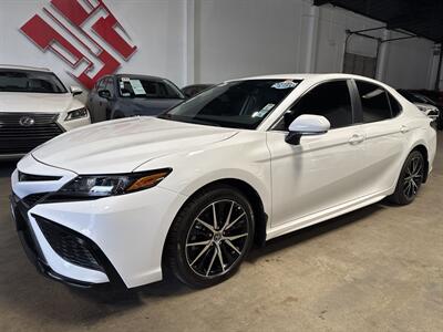 2024 Toyota Camry SE   - Photo 3 - Orange, CA 92867
