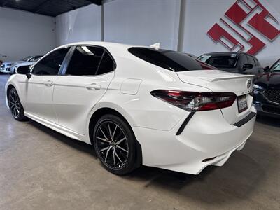 2024 Toyota Camry SE   - Photo 4 - Orange, CA 92867