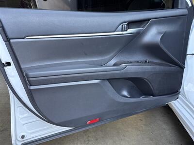 2024 Toyota Camry SE   - Photo 7 - Orange, CA 92867