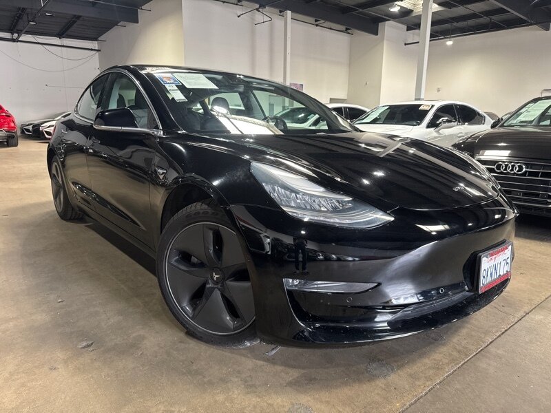 2019 Tesla Model 3 Standard Range Plus  