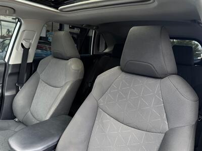 2021 Toyota RAV4 XLE   - Photo 11 - Stanton, CA 90680