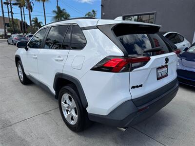 2021 Toyota RAV4 XLE   - Photo 6 - Stanton, CA 90680