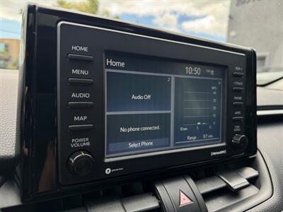 2021 Toyota RAV4 XLE   - Photo 14 - Stanton, CA 90680