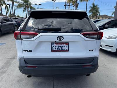 2021 Toyota RAV4 XLE   - Photo 5 - Stanton, CA 90680