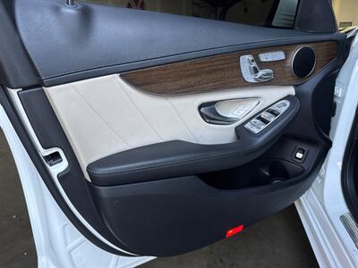 2020 Mercedes-Benz C 300   - Photo 7 - Orange, CA 92867
