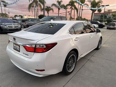 2015 Lexus ES 300h - Photo 4 - Stanton, CA 90680