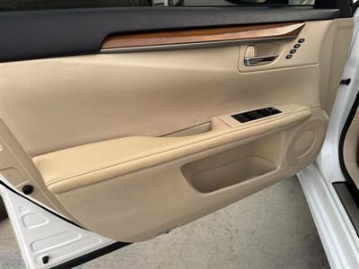 2015 Lexus ES 300h - Photo 7 - Stanton, CA 90680