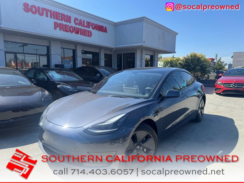 2023 Tesla Model 3 -'s photo